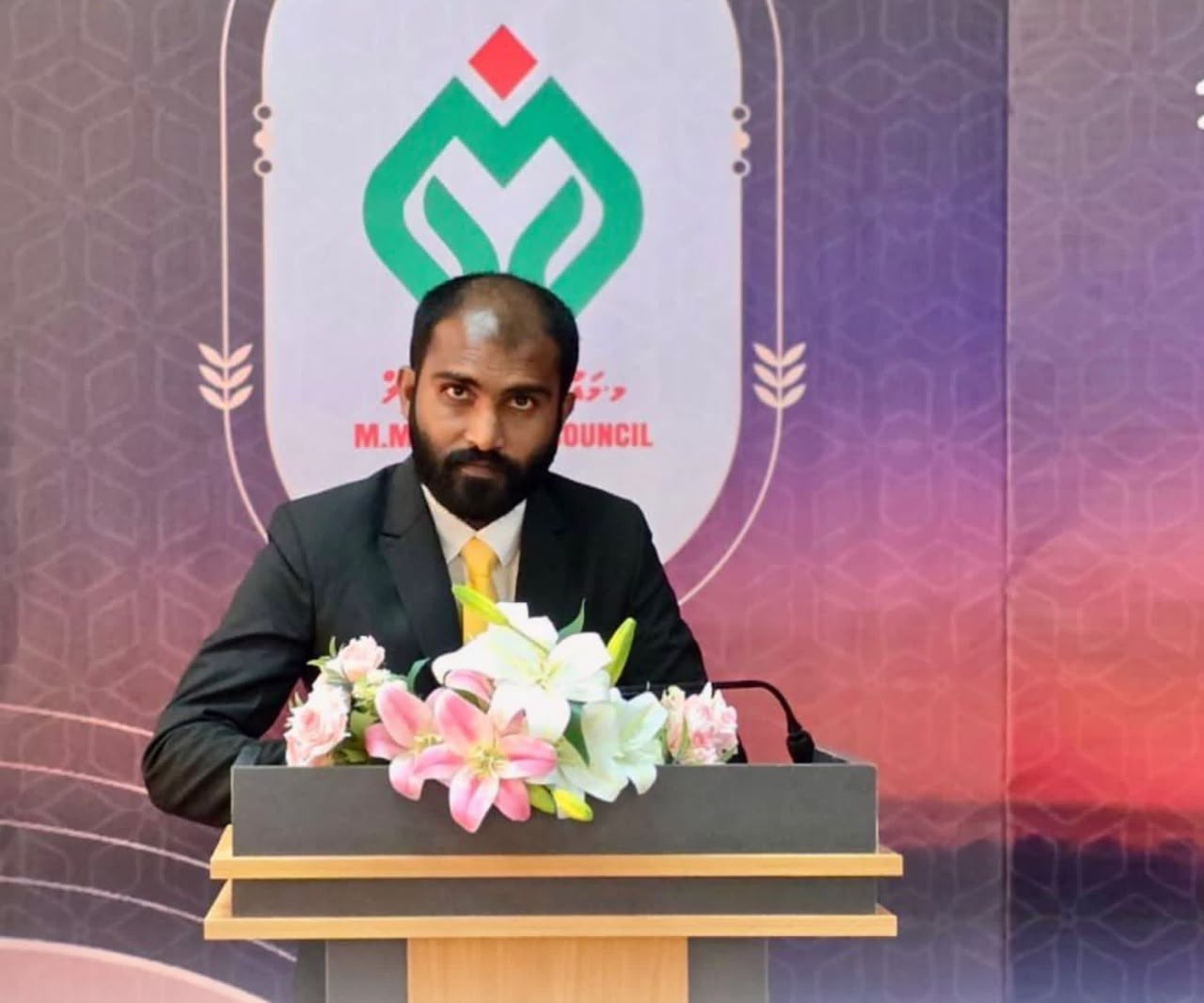 މުލަކަތޮޅު މަޑުއްވަރި ކައުންސިލްގެ 05 ވަނަ ދަޢުރުގެ ކައުންސިލް މެމްބަރުން ހުވާކުރުމާއި، ކައުންސިލްގެ އ.ތ.މ ކޮމިޓީގެ މެމްބަރުން އިޤުރާރުގައި ސޮއިކުރުމުގެ ދަރުބާރު