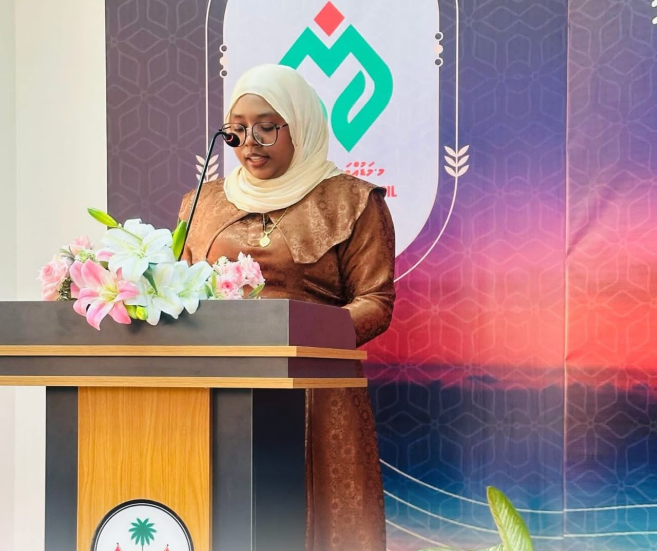 މުލަކަތޮޅު މަޑުއްވަރި ކައުންސިލްގެ 05 ވަނަ ދަޢުރުގެ ކައުންސިލް މެމްބަރުން ހުވާކުރުމާއި، ކައުންސިލްގެ އ.ތ.މ ކޮމިޓީގެ މެމްބަރުން އިޤުރާރުގައި ސޮއިކުރުމުގެ ދަރުބާރު